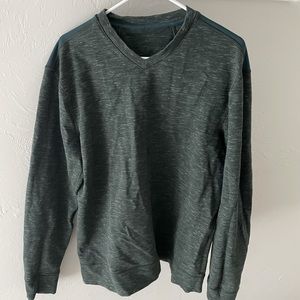 Men’s lululemon pullover, green color